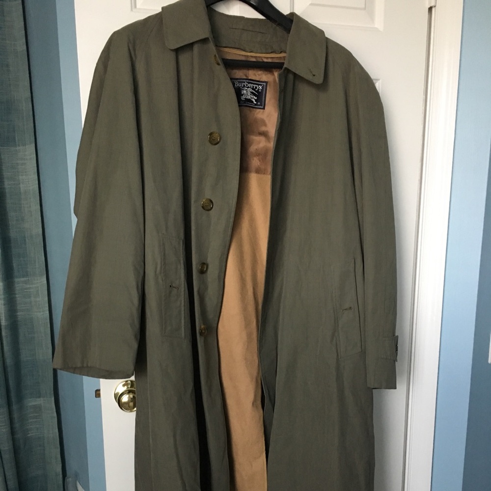 Men’s Burberry business rain overcoat; olive green